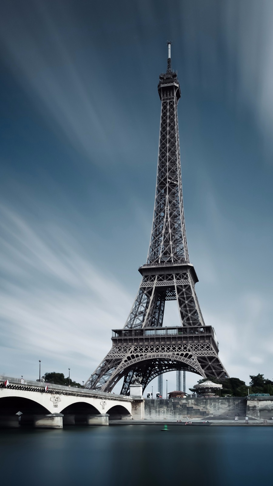 Picture_03_Eiffel.jpg