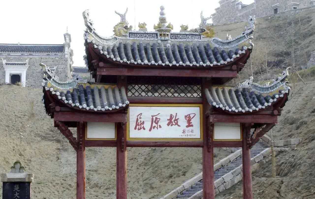 屈1.jpg
