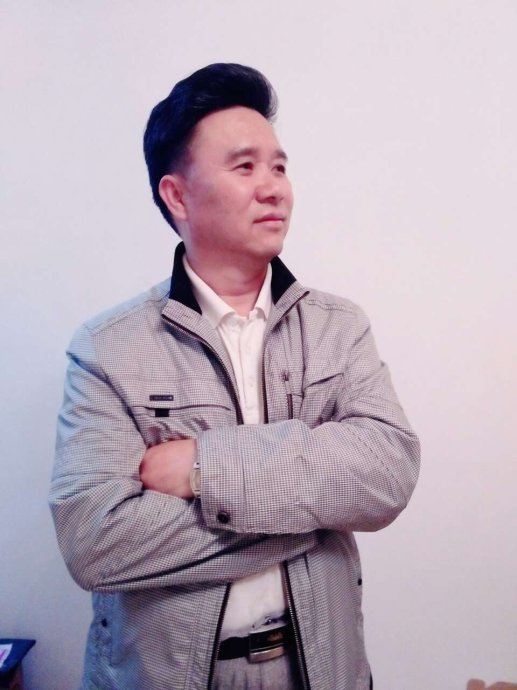 李枝能近影