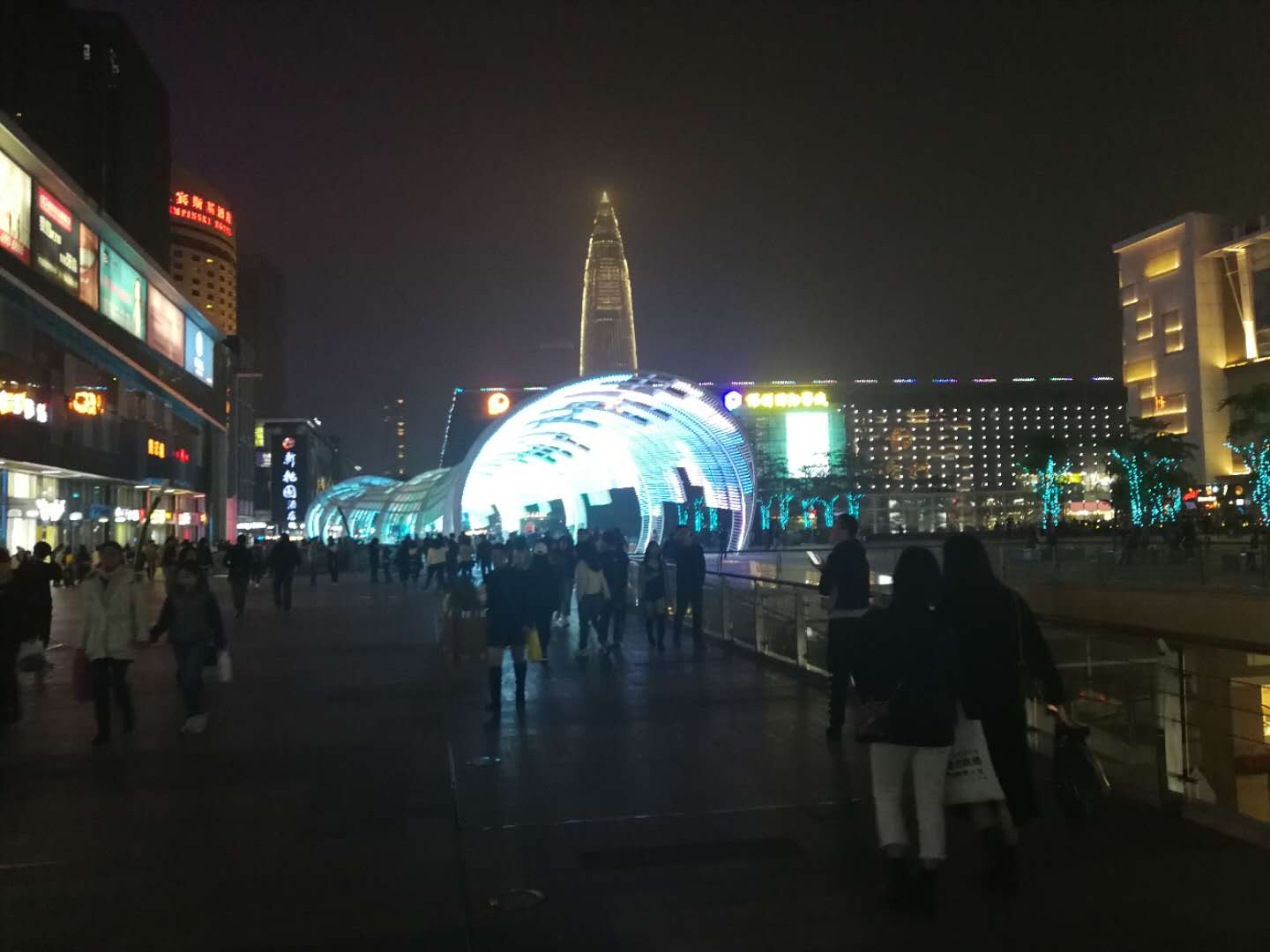 深圳海岸城夜景（手机拍摄）